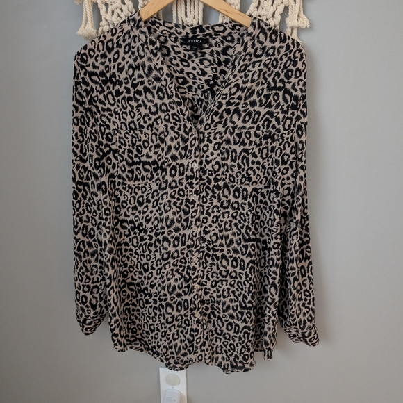 Jessica leopard long sleeve blouse - Picture 2 of 3